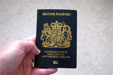 renew uk passport online.